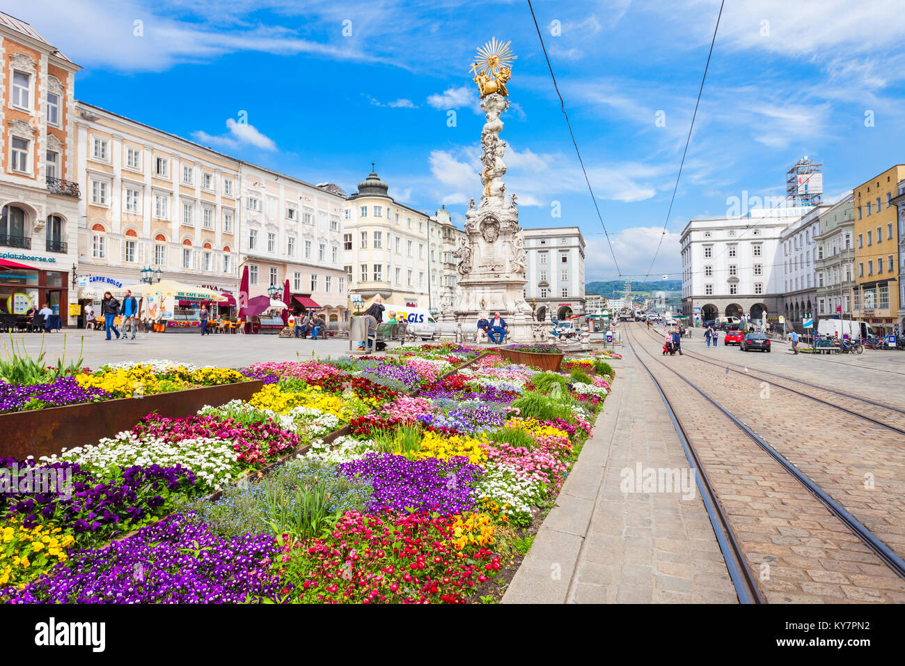 LINZ, ÖSTERREICH - Mai 15, 2017: Dreifaltigkeitssäule Auf Dem ...