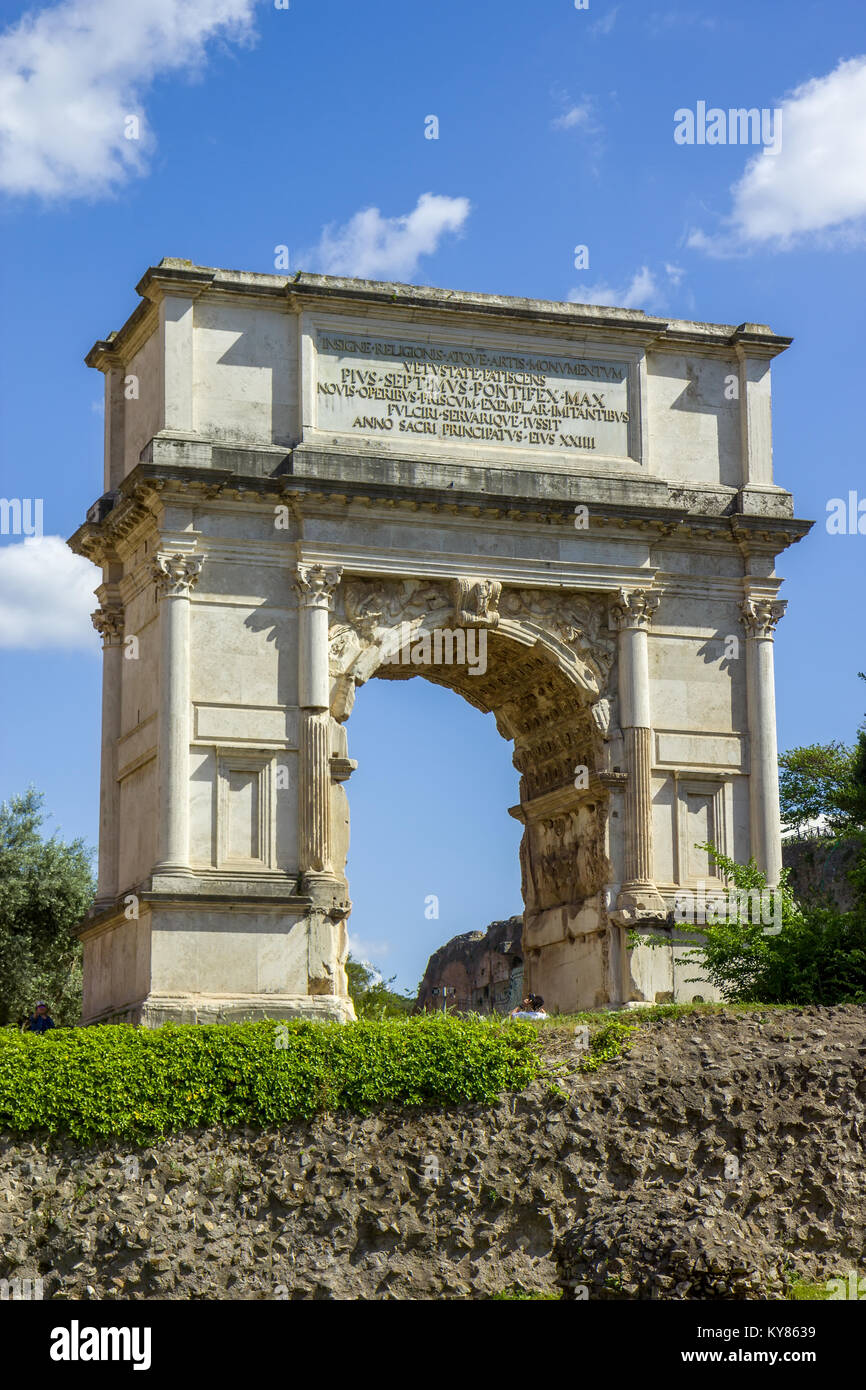 Der Bogen des Titus ist ein 1st-Century ehrender Arch, auf der Via Sacra, Rom, Italien, süd-östlich des Forum Romanum Stockfoto