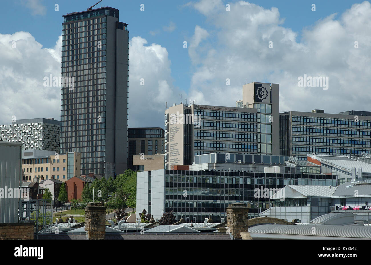 Luftige Höhen; St Paul's Tower; Sheffield Hallam University, Sheffield, South Yorkshire, England, UK. Vereinigtes Königreich; Europa. Stockfoto