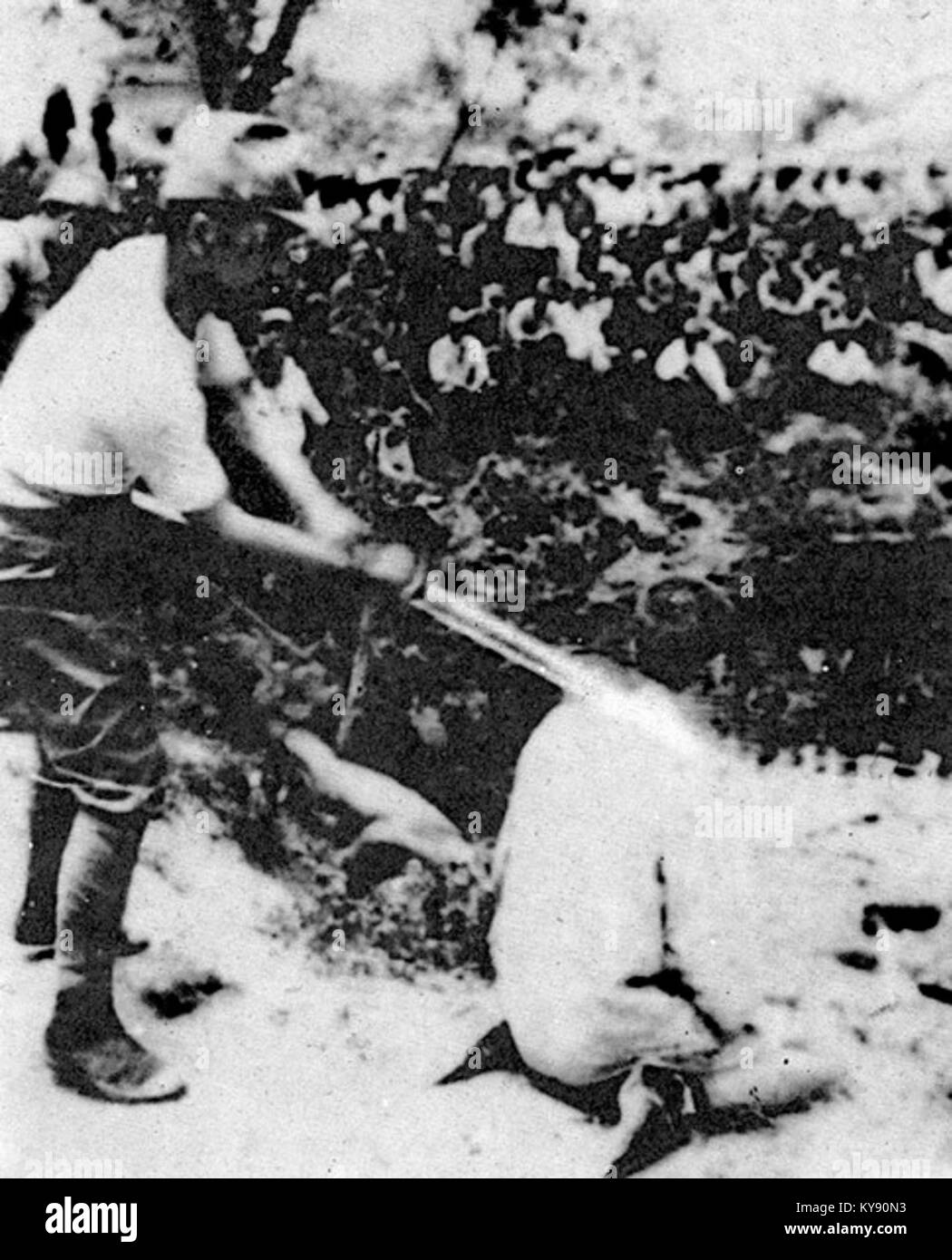 Fotografieren Sie aus dem Album „The Shame“, das eine Szene oder ein Motiv darstellt, die zu Archivierungszwecken in Schwarzweiß-Bildern aufgenommen wurde. Stockfoto