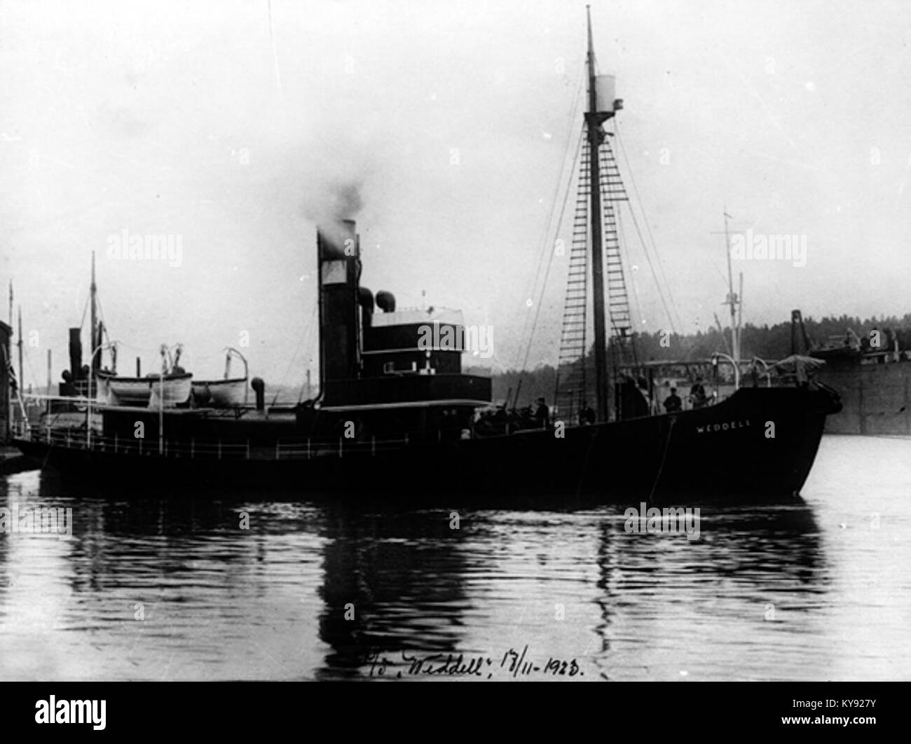 Der Weddell-Walfänger A-00578 ist ein Schiff für Walfang, das für den Fang von Walen in Polarregionen entwickelt wurde und die maritime Industrie und Jagdtechniken hervorhebt. Stockfoto