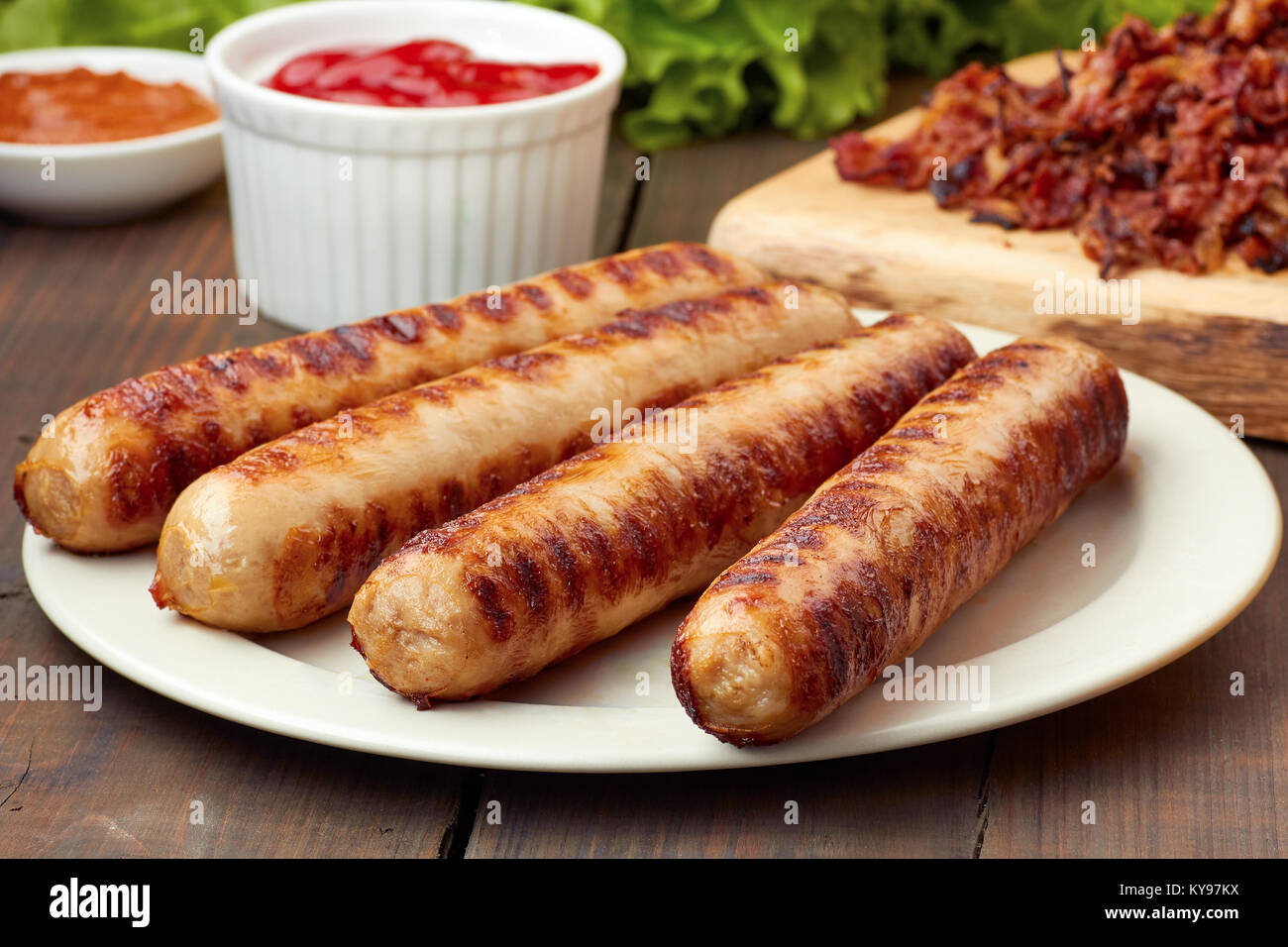 Wurst speck braten würstchen Fotos und Bildmaterial in hoher Auflösung Alamy