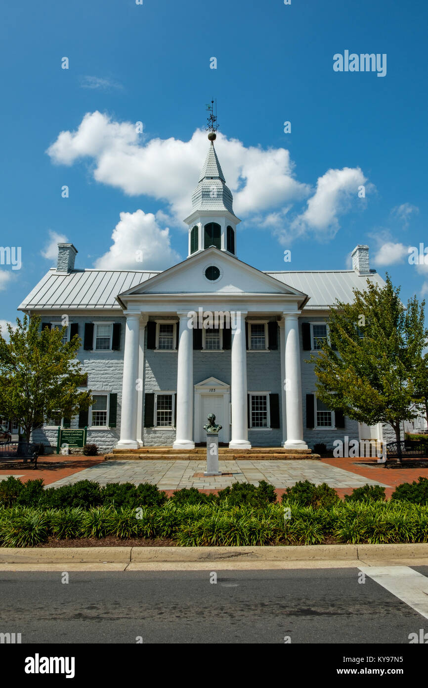 Alte Shenandoah County Courthouse, Main Street, Woodstock, Virginia Stockfoto