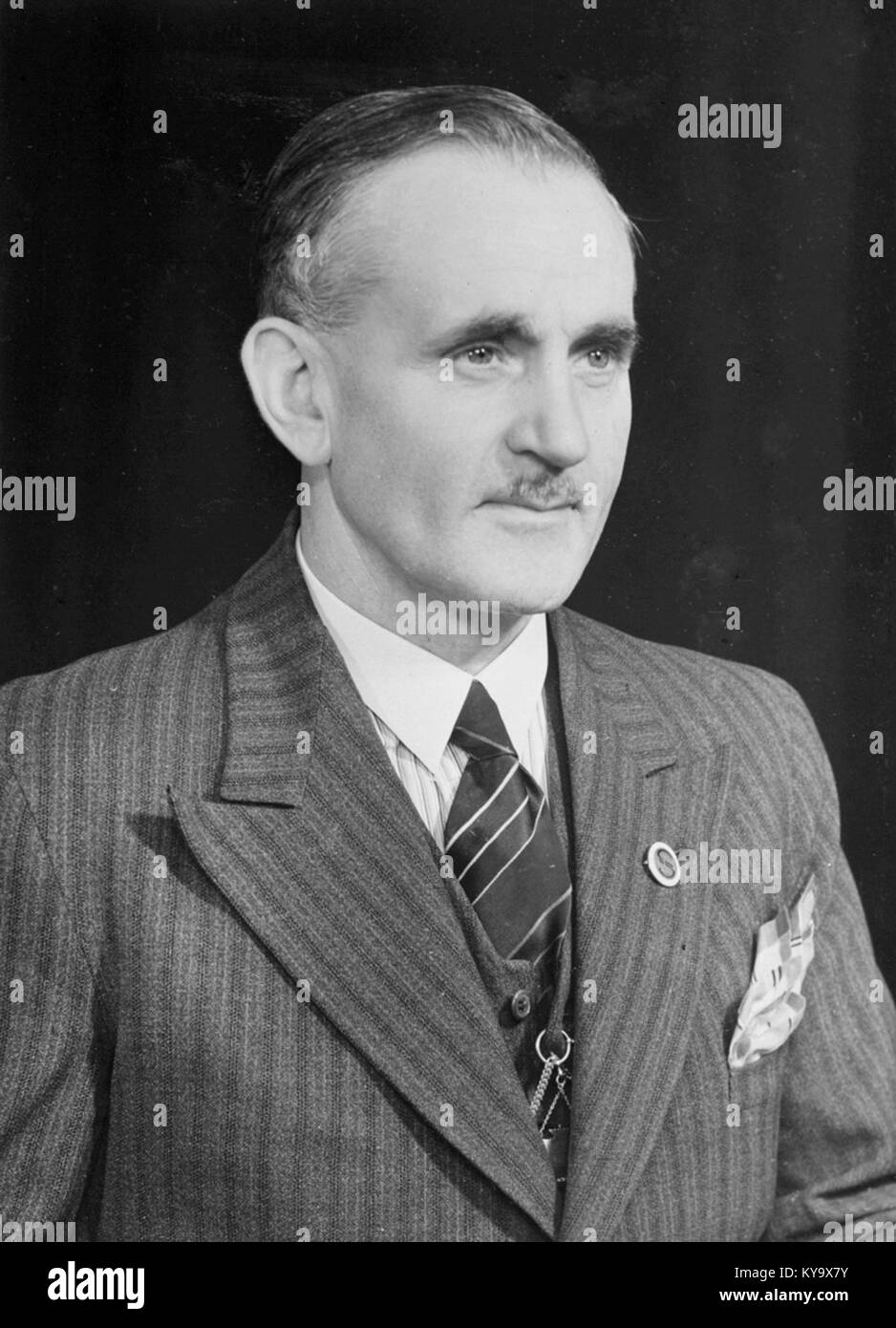 Oscar Mathisen war ein norwegischer Skater, der für seine Leistungen und Rekorde bei internationalen Wettkämpfen ausgezeichnet wurde und Norwegen Anfang des 20. Jahrhunderts repräsentierte. Stockfoto