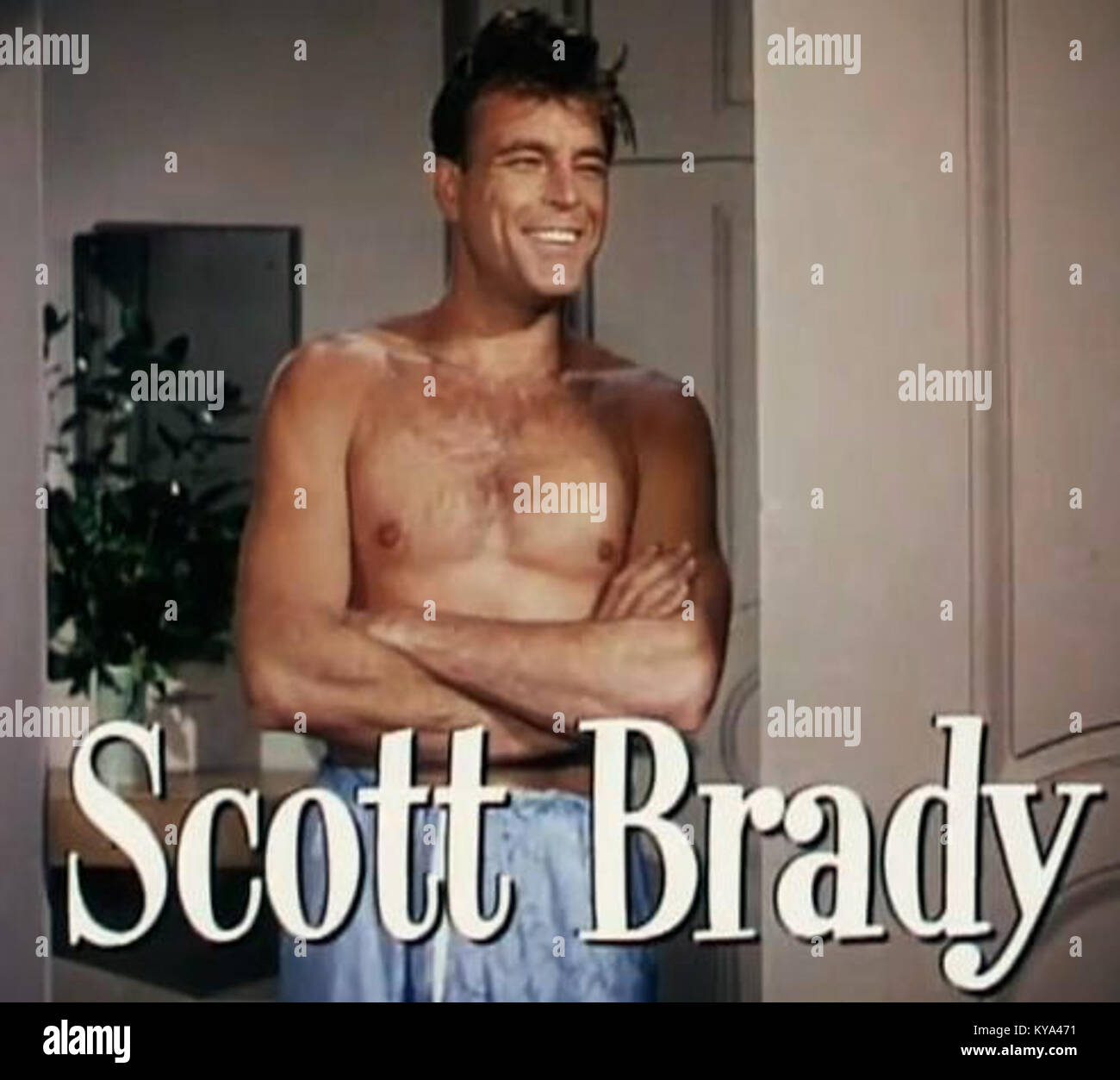Dieses Bild stammt aus dem Trailer des 1952 erschienenen Films „Bloodhounds of Broadway“ mit dem Schauspieler Scott Brady. Der Film zeigt eine düstere Detektivgeschichte, die im New Yorker Broadway-Viertel spielt. Stockfoto