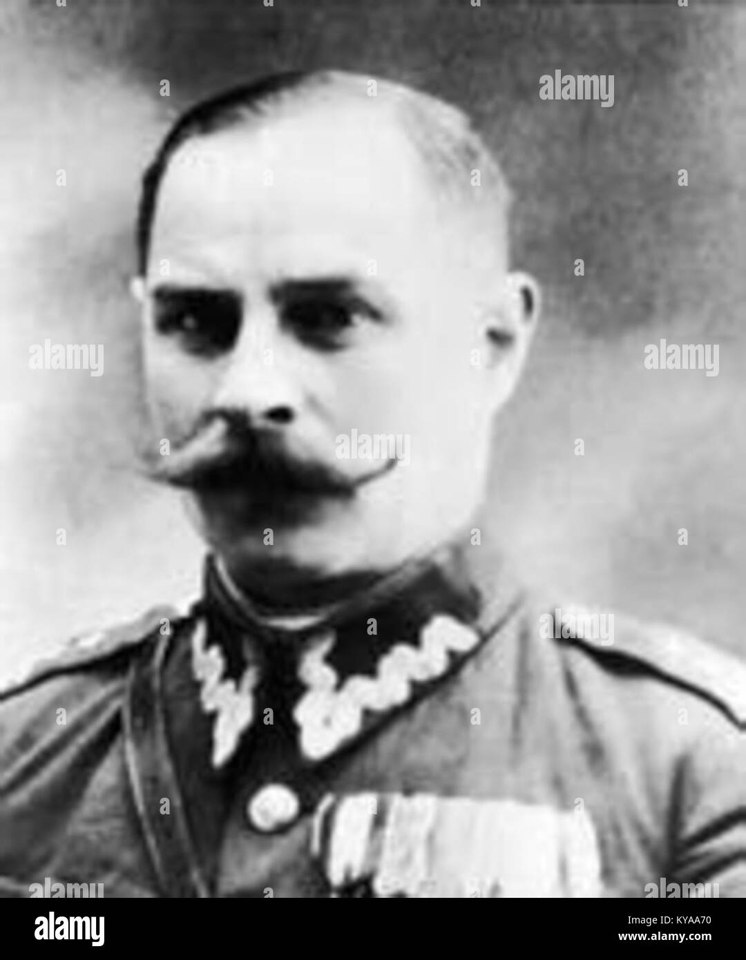 Foto oder Aufzeichnung von Witold Chmielewski, einem Militäroffizier, der seinen Rang und seine Rolle im historischen Kontext dokumentiert. Stockfoto