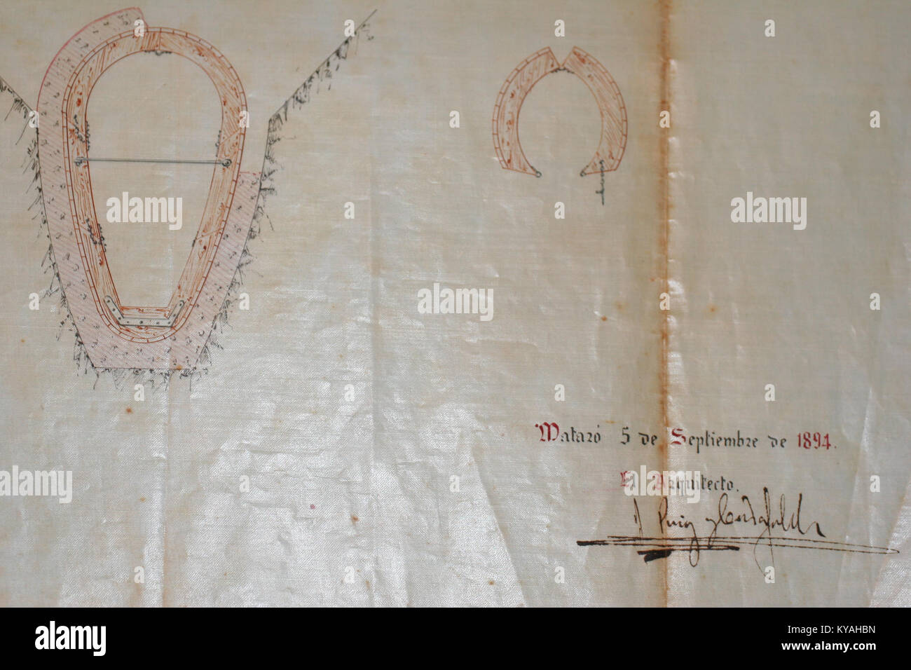 Technischer Plan für die Wasserwirtschaft und Kanalisation in der Stadt Mataró, der die städtische Infrastruktur und die bauliche Praxis des 19. Jahrhunderts veranschaulicht Stockfoto