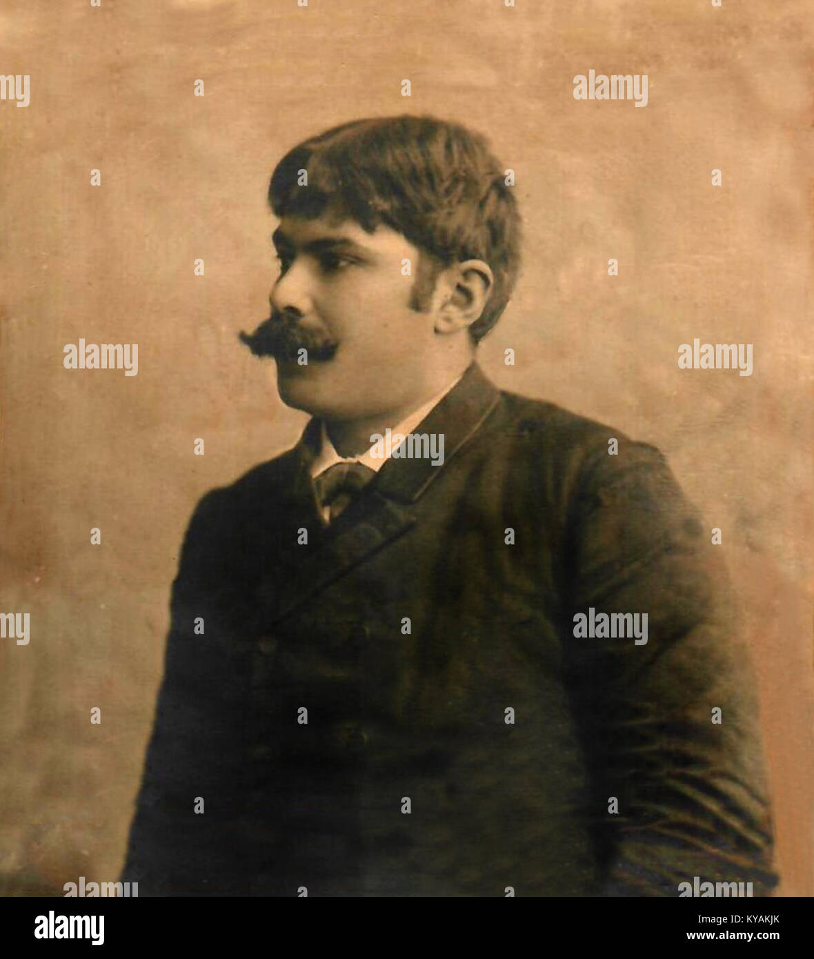 Ressam Hasan Rza’nân ist ein iranischer Künstler, der für traditionelle persische Porträts bekannt ist und Figuren mit kultureller und historischer Bedeutung darstellt und das künstlerische Erbe des Iran widerspiegelt. Stockfoto