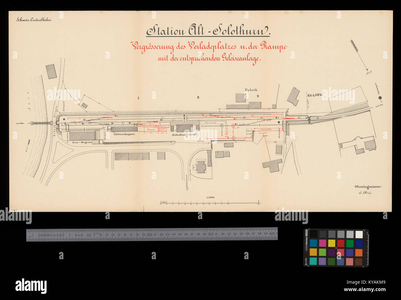 Dieses Foto zeigt den Bahnhof Solothurn in der Schweiz und zeigt den Ausbau der Ladeflächen und die Entwicklung der Verkehrsinfrastruktur. Stockfoto
