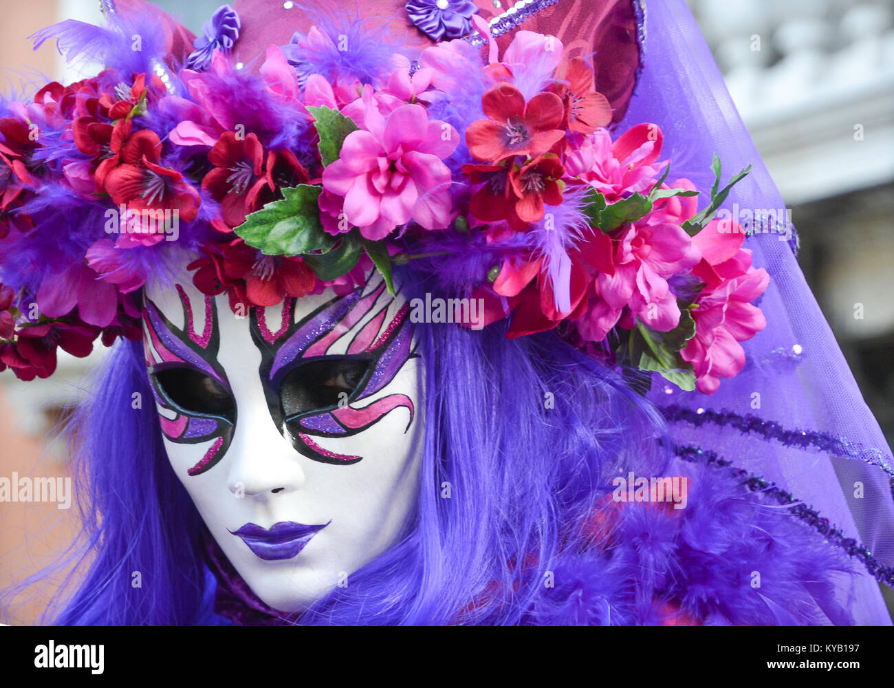 Karneval Maske in Venedig. Der Karneval von Venedig ist ein jährliches Festival in Venedig, Italien, statt. Das Festival ist berühmt für seine kunstvolle Masken. Stockfoto