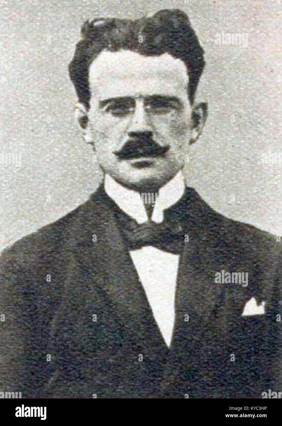 Ein Porträt von Octave Léry, dem ersten Präsidenten der französischen Rugbyföderation (F.F.R.) aus dem Jahr 1923, das seine Führungsrolle bei der frühen Entwicklung des Rugby in Frankreich unterstreicht. Stockfoto