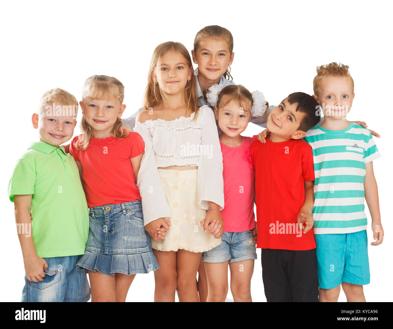 Happy Kids gemeinsam auf weißem Hintergrund Stockfoto