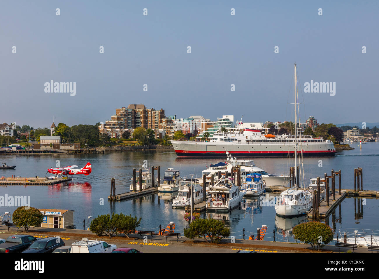 Schwarze Kugel Fähre in den Inneren Hafen in Victoria British Columbia Kanada Stockfoto