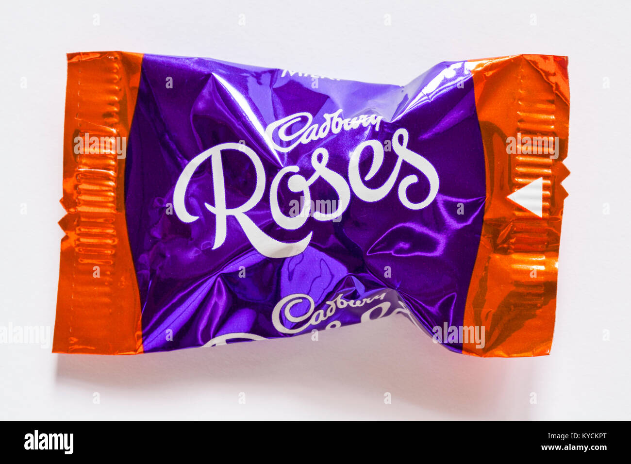 Cadbury Roses Hazel Whirl Schokolade auf weißem Hintergrund - Cadbury Roses Pralinen Stockfoto