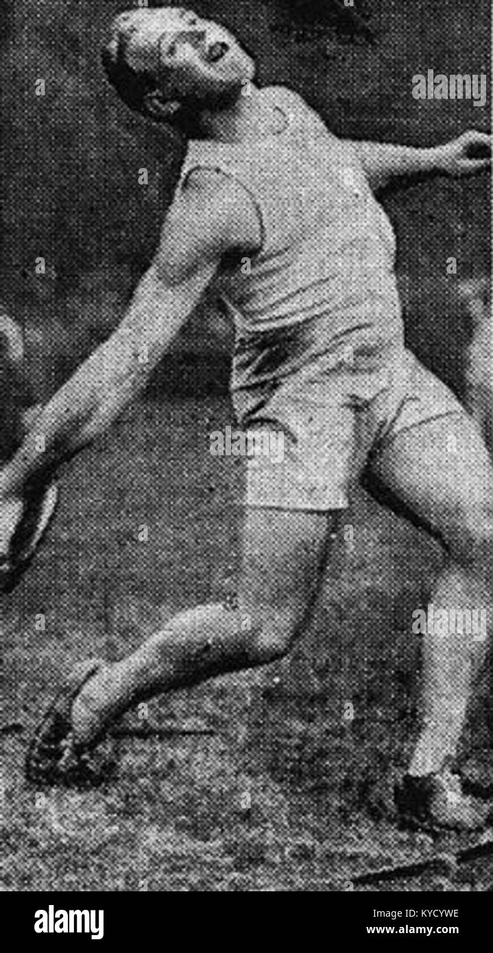 Eine Fotografie von Paul Winter, Vize-Champion im Diskuswurf beim Turiner Wettkampf 1934, dokumentiert seine sportliche Leistung und Anerkennung in der Sportgeschichte des frühen 20. Jahrhunderts. Stockfoto