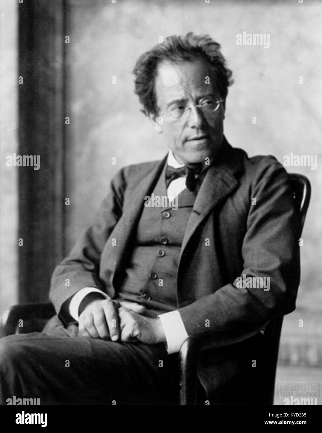Ein Porträt des österreichischen Komponisten Gustav Mahler vom Fotografen Moritz Nähr, das einen der bedeutendsten symphonischen Komponisten der Spätromantik und seiner Kulturperiode dokumentiert Stockfoto