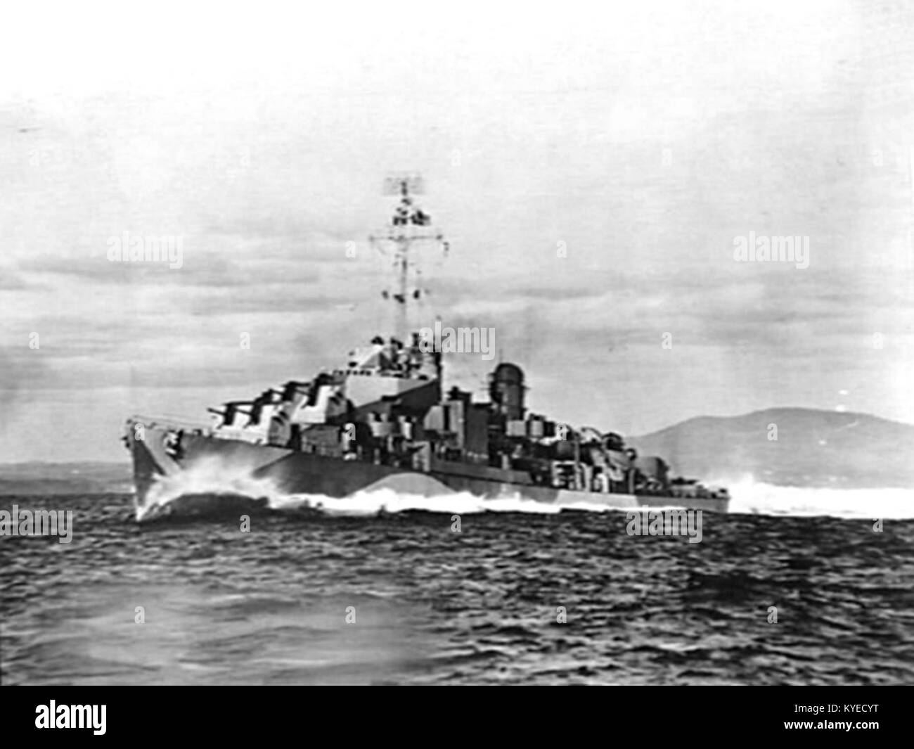 USS Frank Knox (DD-742), ein Zerstörer der Fletcher-Klasse der United States Navy, 1945 unterwegs, mit Deck, Aufbau, Bewaffnung, und Marineoperationen während des Zweiten Weltkriegs Stockfoto