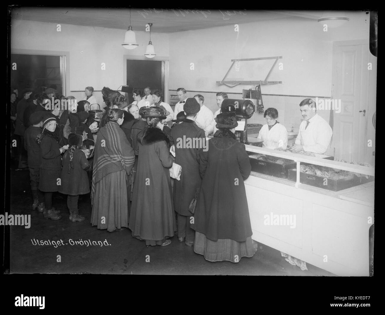 Utsalget Grønland in Oslo, Norwegen, zeigt Straßen, Gebäude, Geschäfte, und Gemeindeaktivitäten, die die historische kommerzielle und kulturelle Bedeutung des Viertels repräsentieren. Stockfoto