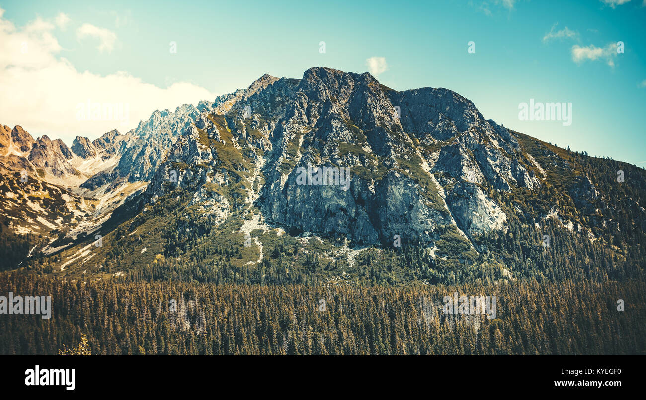 Die herrliche, stark und mächtig Tatra in der Slowakei. Majestic friedlichen Landschaft. Wunderbar ruhigen Ort zum Entspannen und Aktivitäten im Freien. Ar Stockfoto