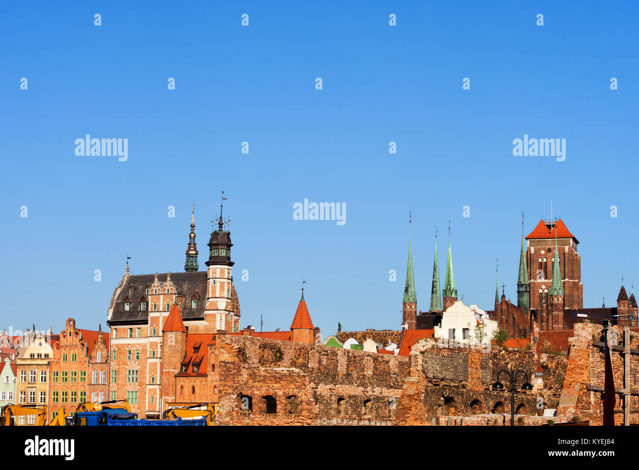 Stadt von der Danziger Altstadt Skyline in Polen mit dem Bau von Ruinen aus dem Zweiten Weltkrieg Stockfoto