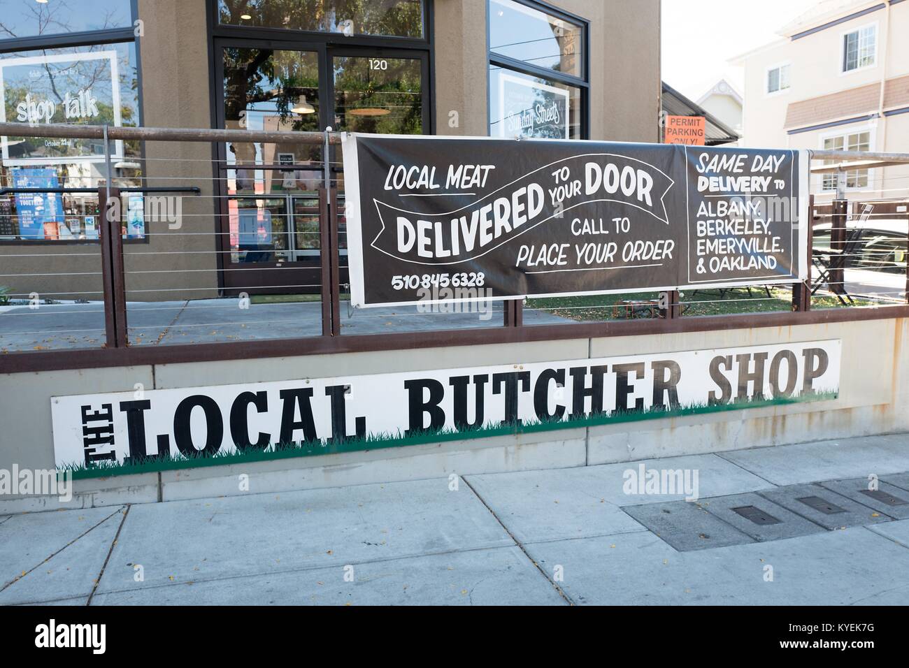 Schild an der Fassade der lokalen Butch Shop, eine handwerkliche Metzgerei in der Gourmet Ghetto (Norden Shattuck) Nachbarschaft von Berkeley, Kalifornien, 6. Oktober 2017. () Stockfoto