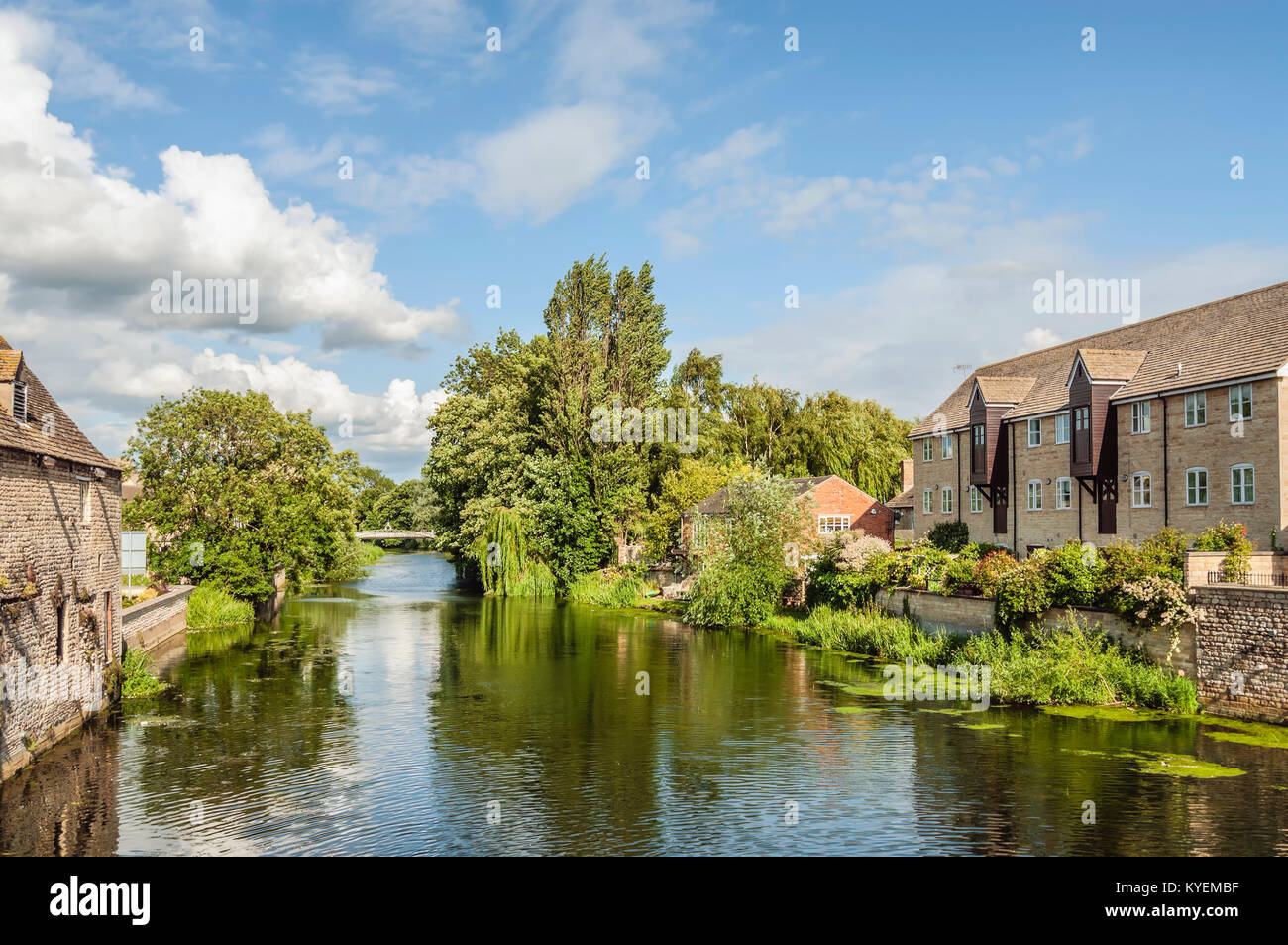 Stamford ist eine antike Stadt, die etwa 100 Meilen nördlich von London liegt, die alte Great North Road, die nach York und Edinburgh führte Stockfoto