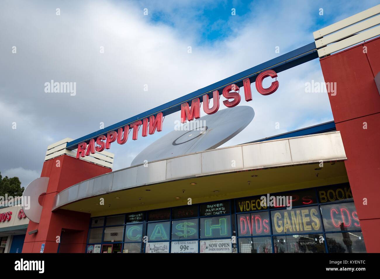 Fassade von Rasputin Musik, das größte unabhängige Music Store Kette der San Francisco Bay Area, in Fremont, Kalifornien, 10. November 2017. () Stockfoto