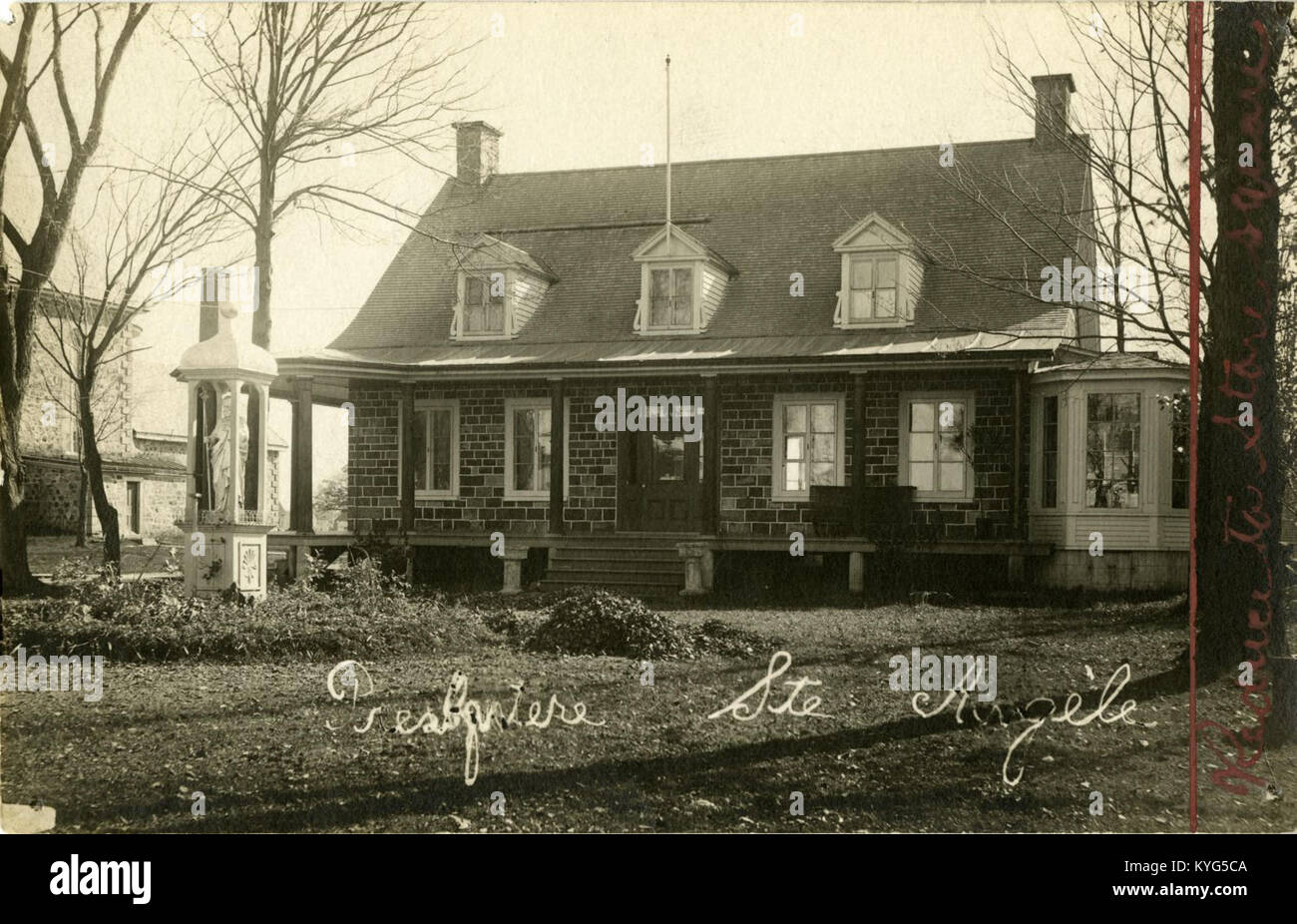 Presbytère de SainteAngèledeMonnoir BNQ P748 S1P 1971