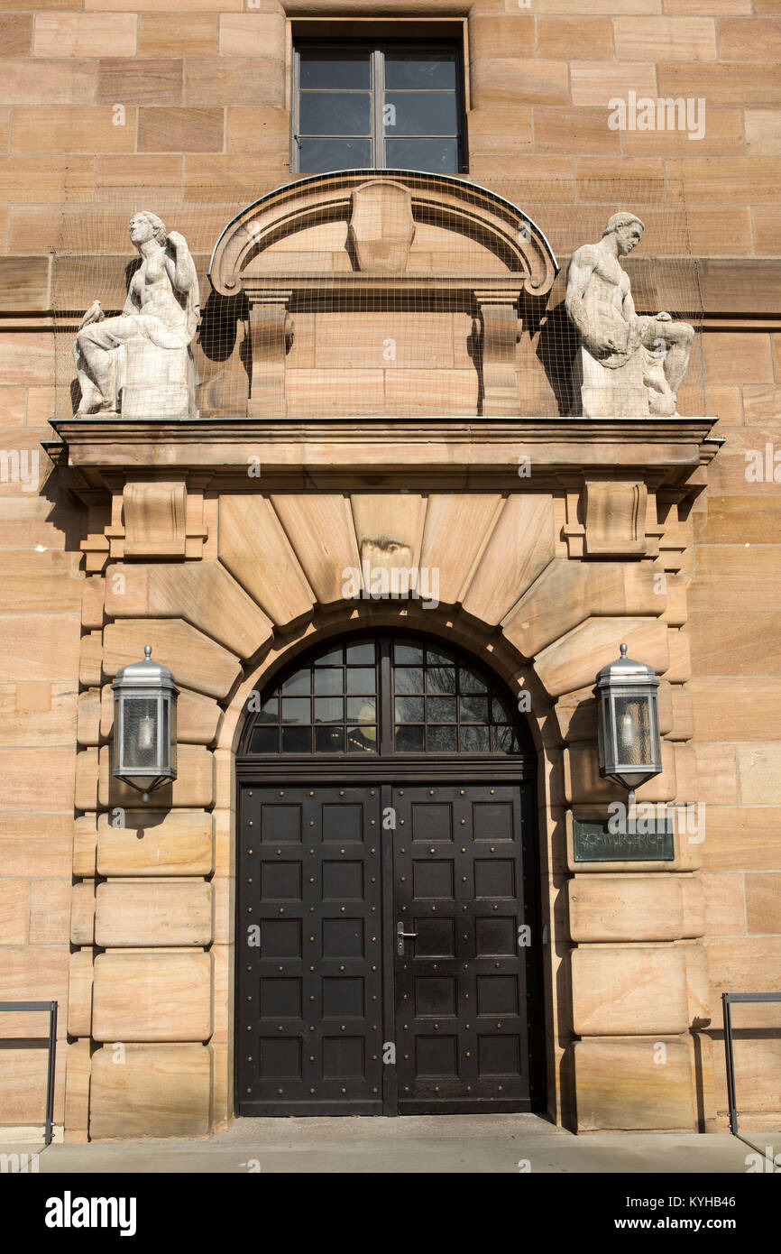 Eingang zum Gericht, wo die Nürnberger Prozesse in Nürnberg, Deutschland statt. Das Gericht hielt die Nachkriegszeit Versuche der Nazis, die für Kriegsverbrechen Stockfoto