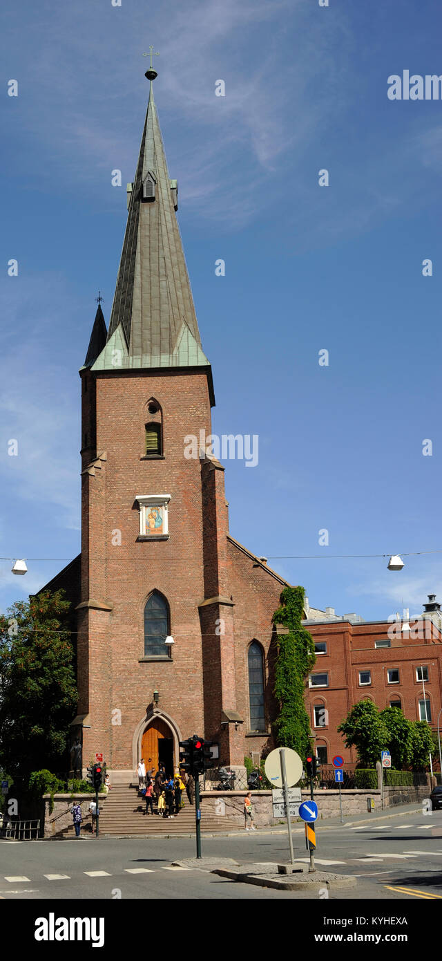 Norwegen. Oslo. Blick auf die Kathedrale von St. Olav, im neogotischen Stil zwischen 1852 und 1856 gebaut von der deutschen Architekten Heinrich Ernst Schirmer (1814-1887) und Wilhelm von Hanno (1826-1882). Stockfoto