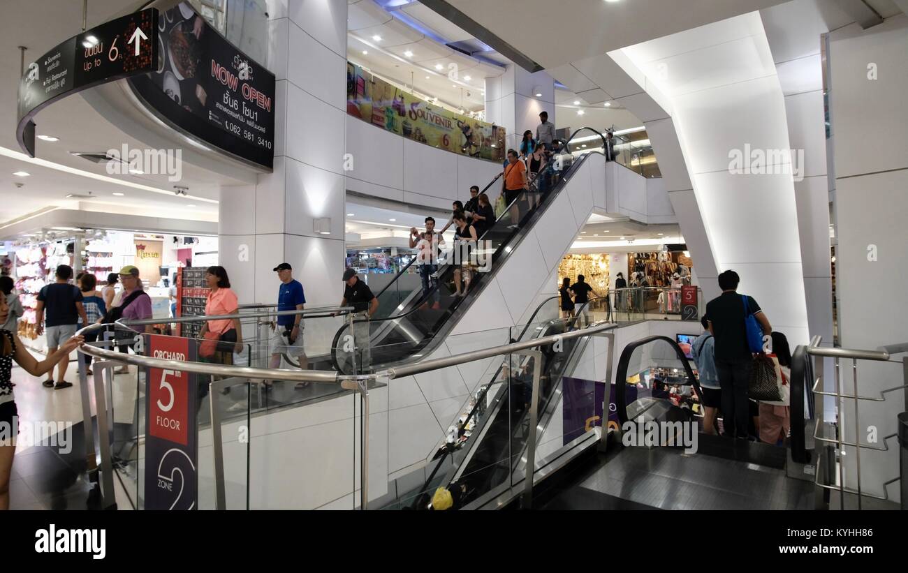 Platinum Fashion Mall Wholesale Fashion Kleidung und Zubehör Phetchaburi Road Bangkok Thailand Stockfoto