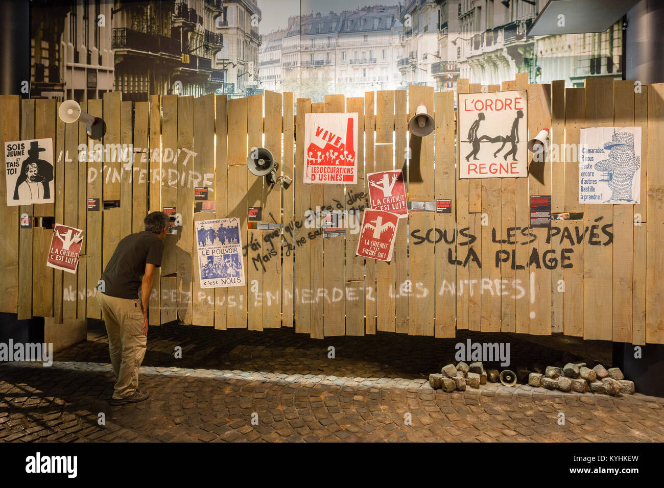 Frankreich, Haute-Marne (52), Colombey-les-Deux-Églises, Mémorial Charles-de-Gaulle, salle d'Exposition // Frankreich, Haute-Marne, Vitry-le-François, Stockfoto