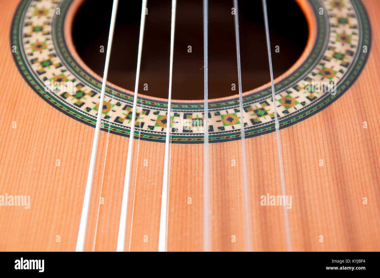 Klassische Gitarre: Strings und Rosette Stockfoto