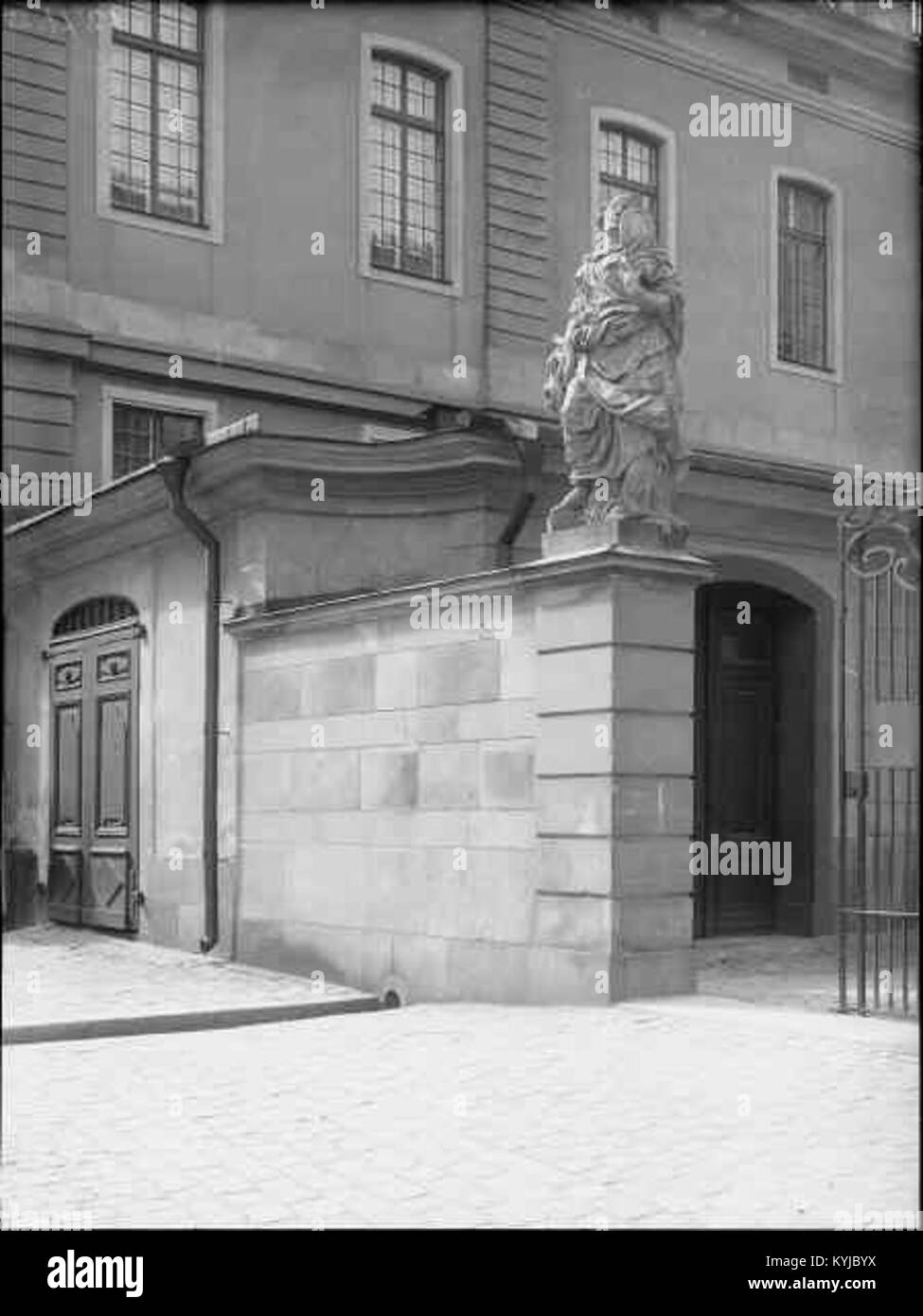 Storkyrkan (St. Nikolaus Kirche) in Stockholm, Schweden, ist ein zentrales religiöses und kulturelles Wahrzeichen, bekannt für seine große Architektur und historische Bedeutung. Stockfoto