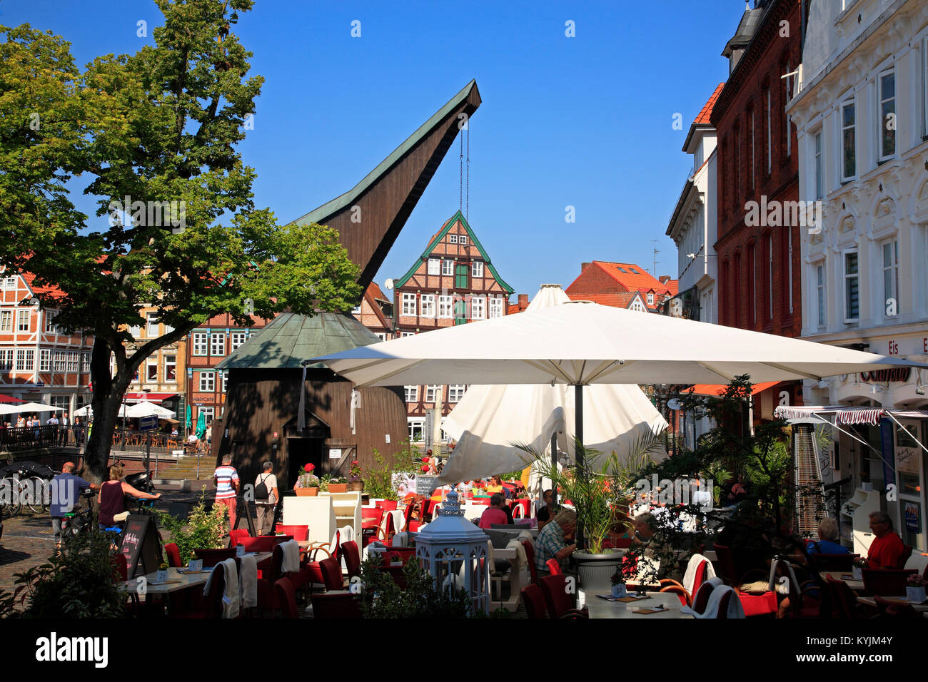 Die Schönsten Land Und Hofcafes In Niedersachsen Cafés in der Nähe der alte Kran am Fischmarkt, dem historischen Hafen