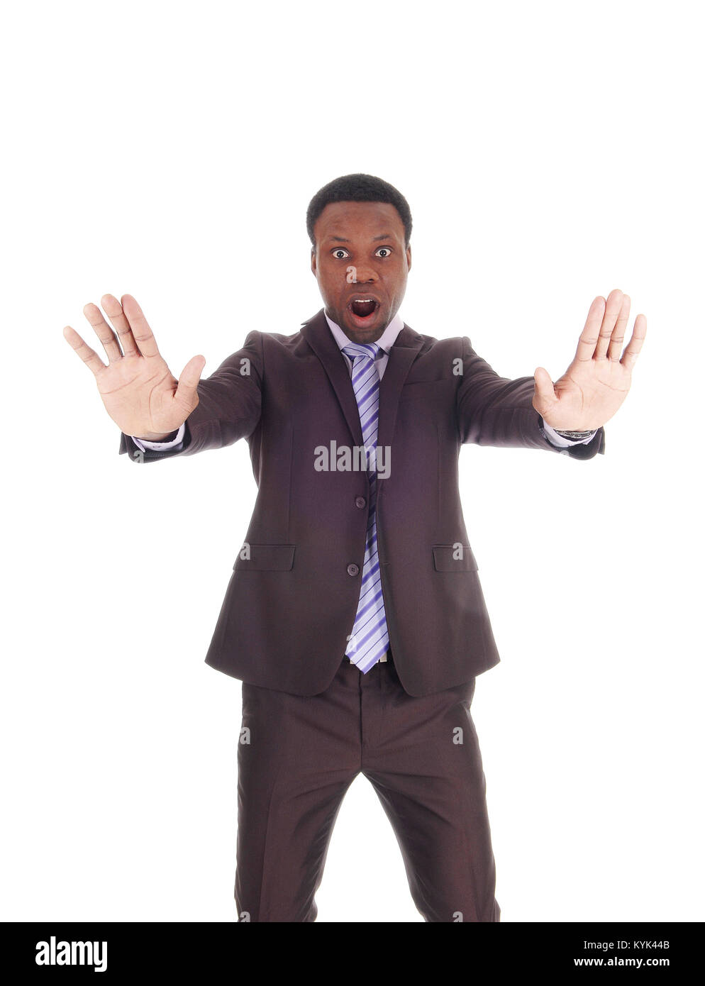 Ein afrikanisches Geschäft Mann hält seine Hände und Mund offen und sagt, Nein, das tun sie nicht, isoliert für weissen Hintergrund Stockfoto
