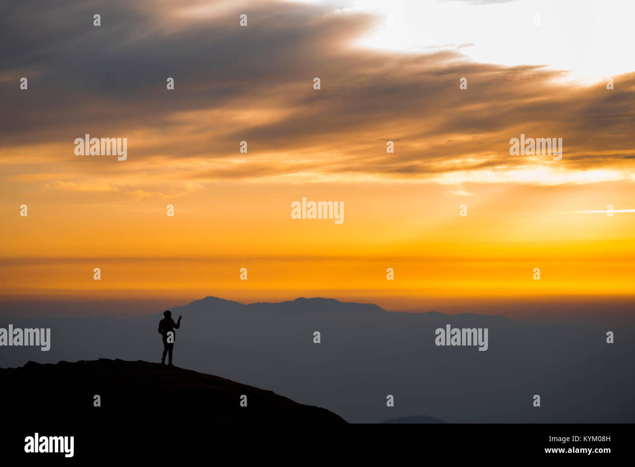 Schönen Sonnenuntergang über Prashar See, Mandi, Himachal Pradesh, Indien Stockfoto