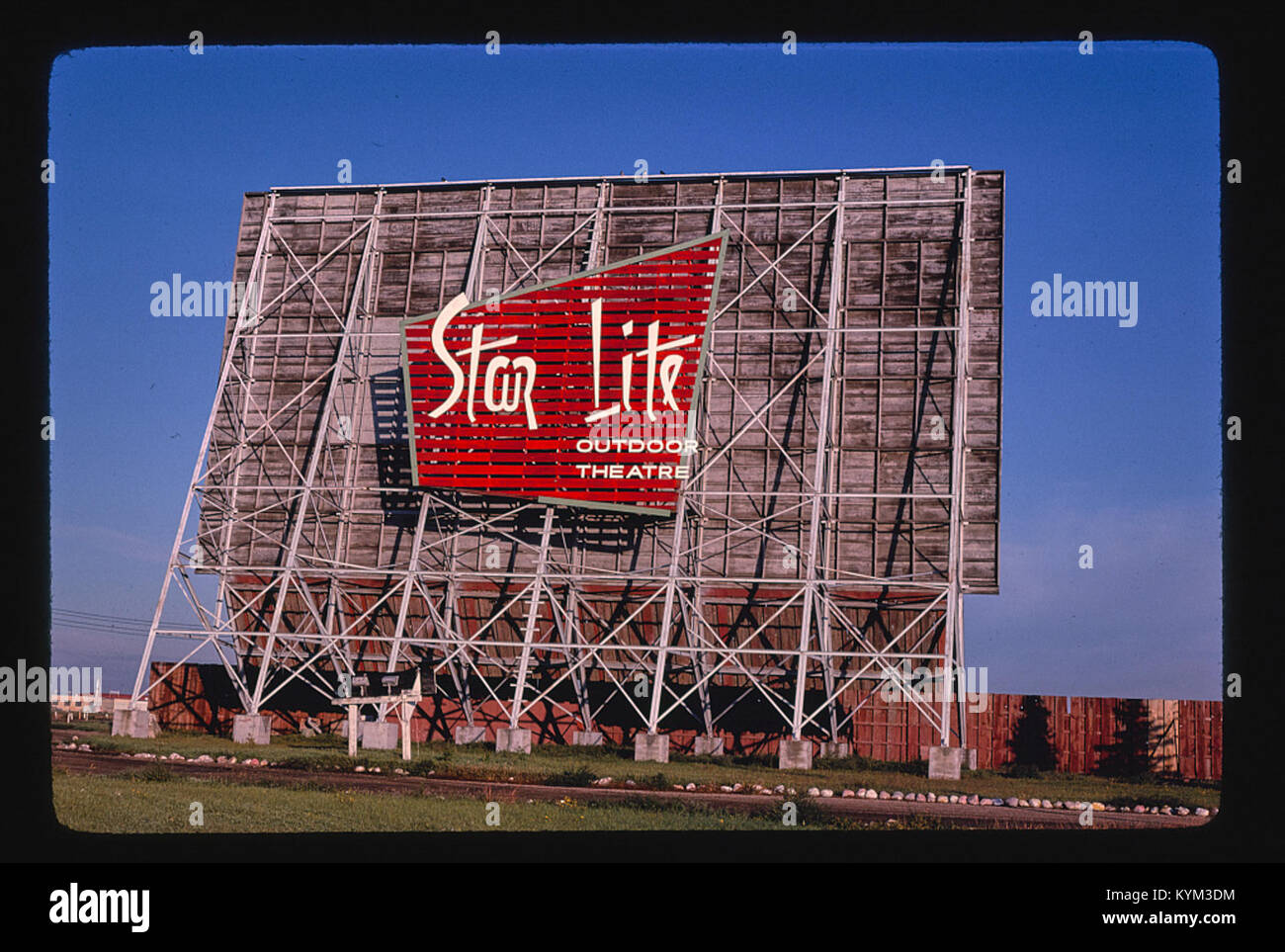 Star Lite Theater im Freien, Route 81-B, Fargo, North Dakota (LOC) 37342703356 o Stockfoto
