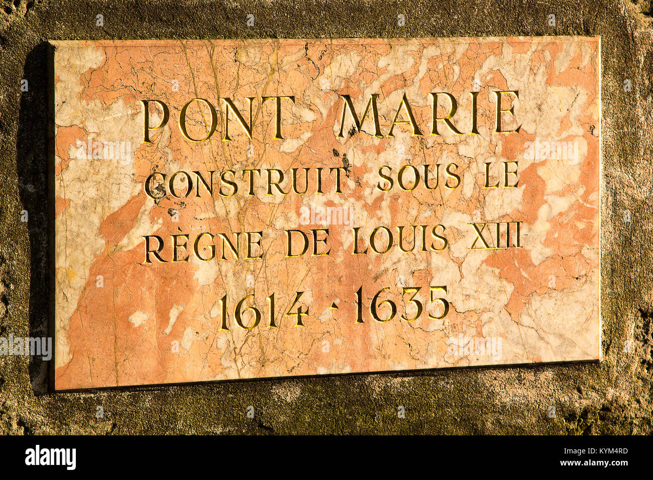 Pont Marie (aus dem enginner Christophe Marie) ist eine "Brücke Liebhaber'', links die Île Saint-Louis auf den Quai de l'Hotel de Ville in Paris Stockfoto