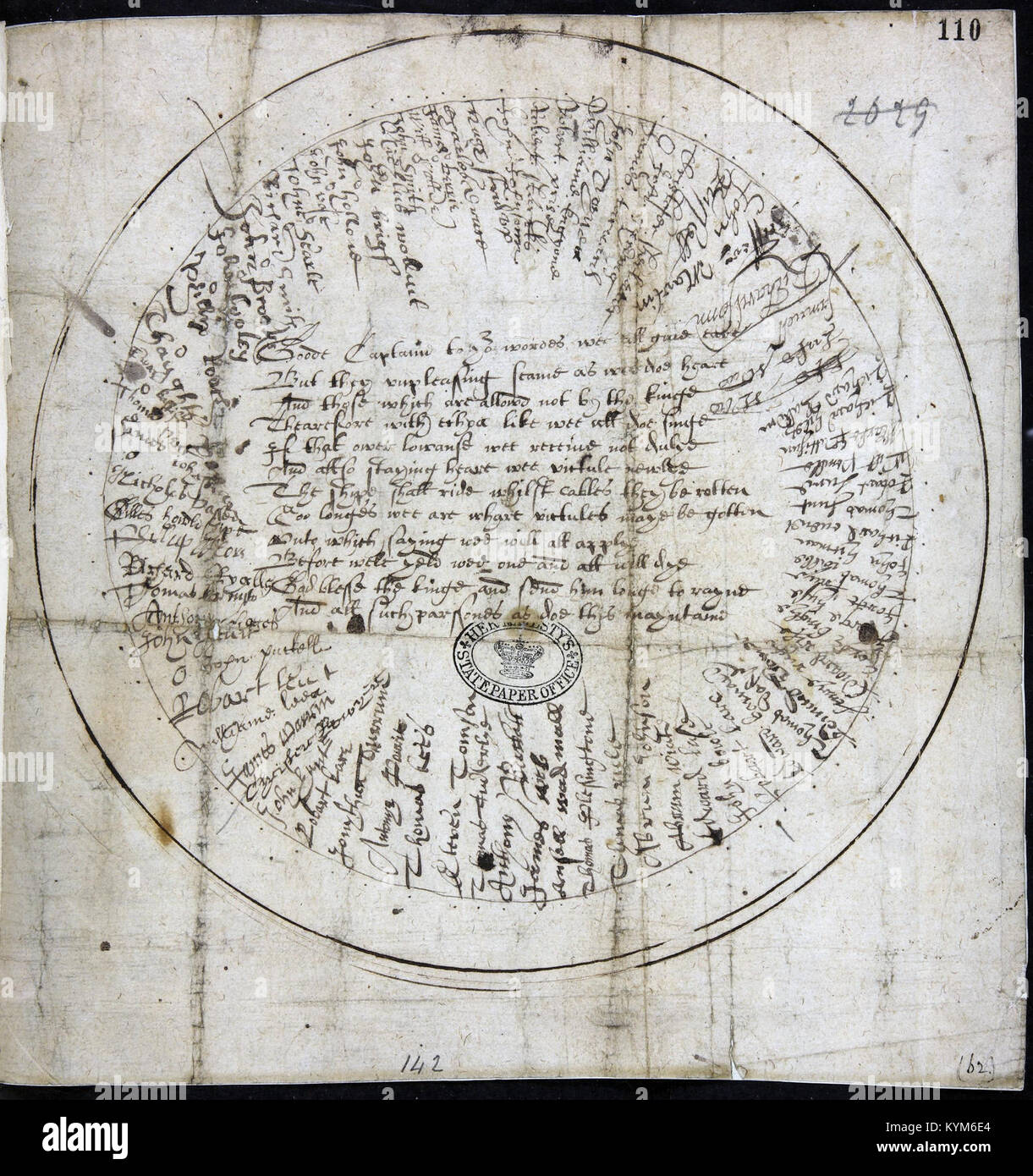 Foto des Sailor’s Round Robin, eines bekannten Seeschiffs, das im Wasser gefangen wurde. Das Bild hebt die Besonderheiten des Schiffes und seine Rolle in der nautischen Geschichte hervor. Stockfoto