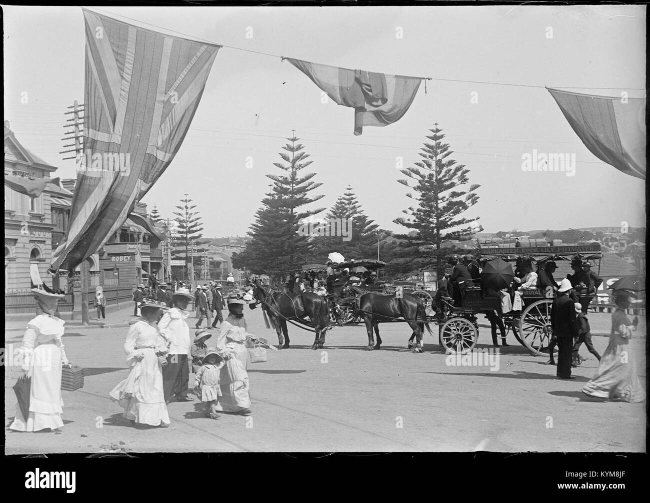 Glasnegative aus verschiedenen Regionen von Sydney, Australien, darunter Clovelly, Coogee und Manly. Diese Bilder bieten eine historische Perspektive auf die Küstengebiete der Stadt. Stockfoto