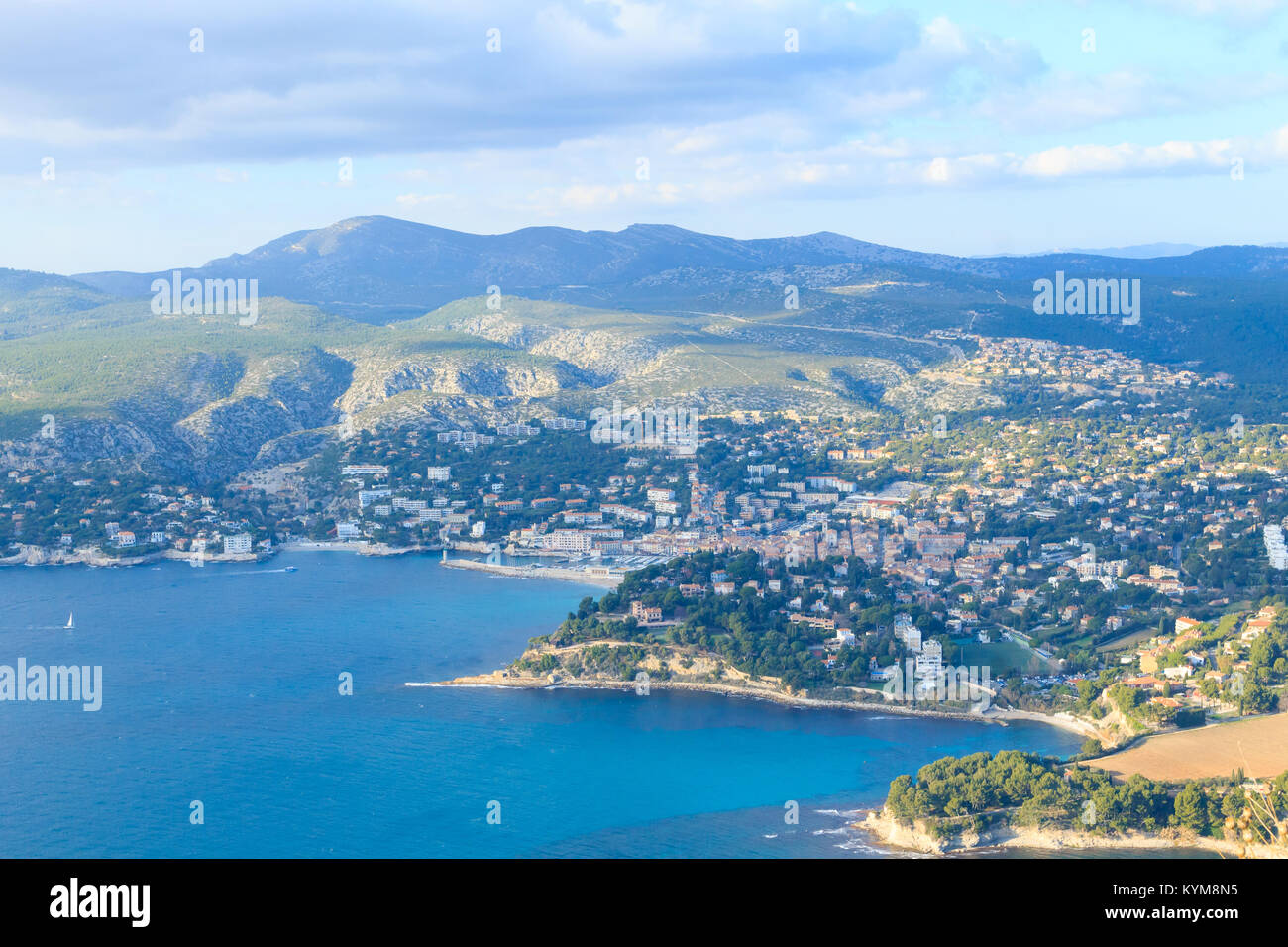 Cassis-Blick vom Cape Canaille oben, Frankreich. Wunderschöne französische Landschaft. Stockfoto