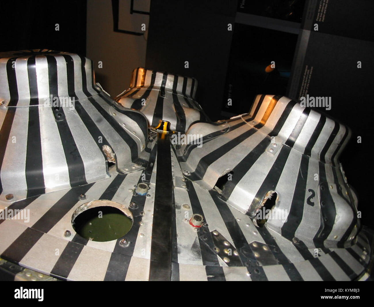 Ein Bild von Project Mercury, das Schlüsselmomente aus dem ersten bemannten Raumfahrtprogramm der Vereinigten Staaten zeigt. Das Foto bietet eine historische Ansicht der Astronauten und Raumfahrzeuge, die an der Pioniermission beteiligt waren. Stockfoto