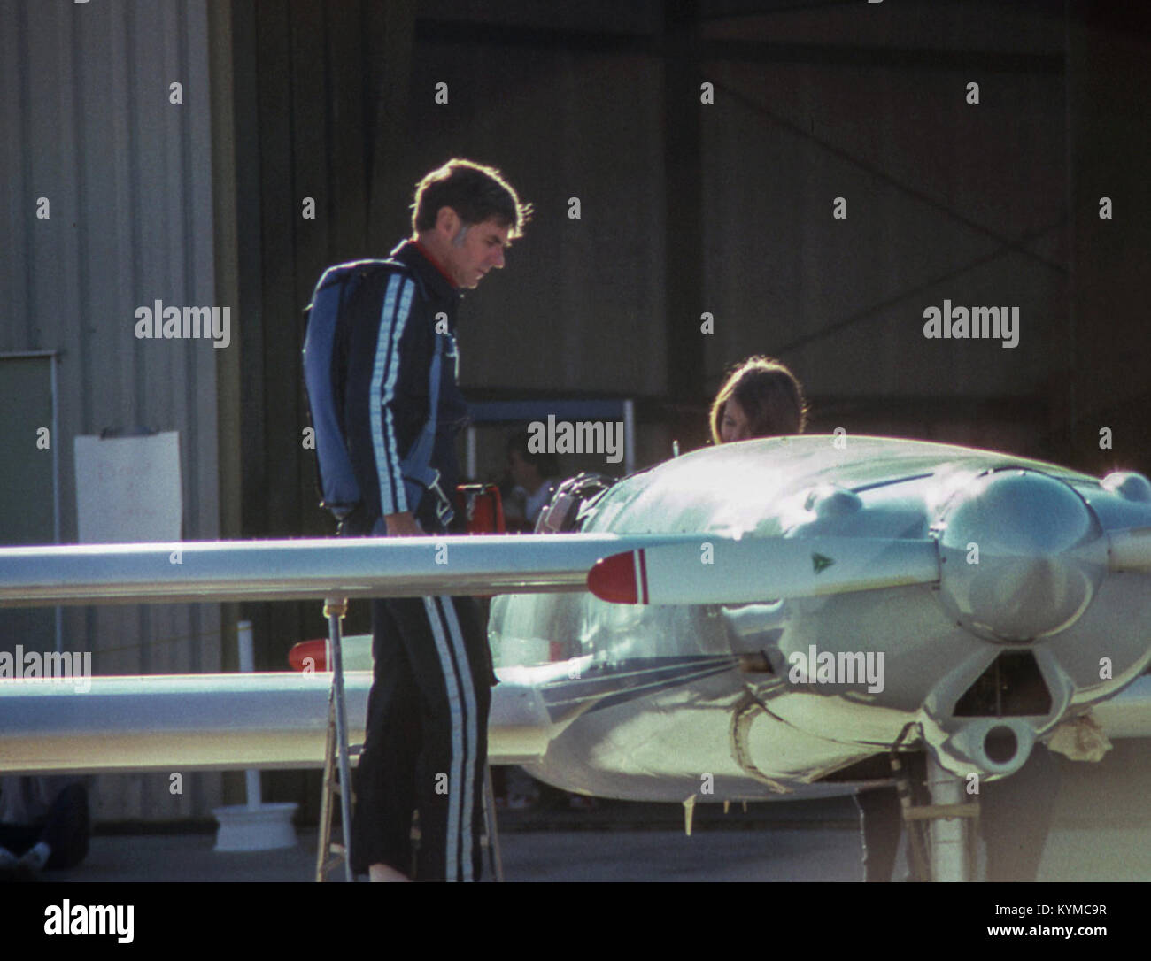 Bild aus der Ray Kamm Collection, das einen historischen Moment oder ein historisches Objekt festnimmt, wahrscheinlich von kultureller Bedeutung. Stockfoto