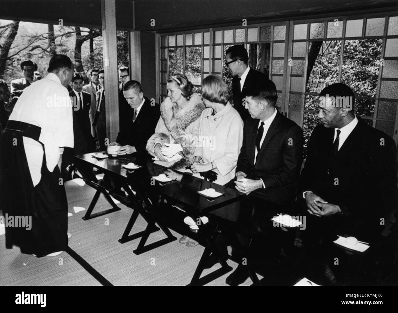 Ein Foto aus der Wally Schirra-Sammlung, das den renommierten Astronauten und seine Beteiligung am US-Raumfahrtprogramm zeigt. Dieses Bild zeigt Schirras bedeutende Rolle in den Missionen Mercury, Gemini und Apollo. Stockfoto