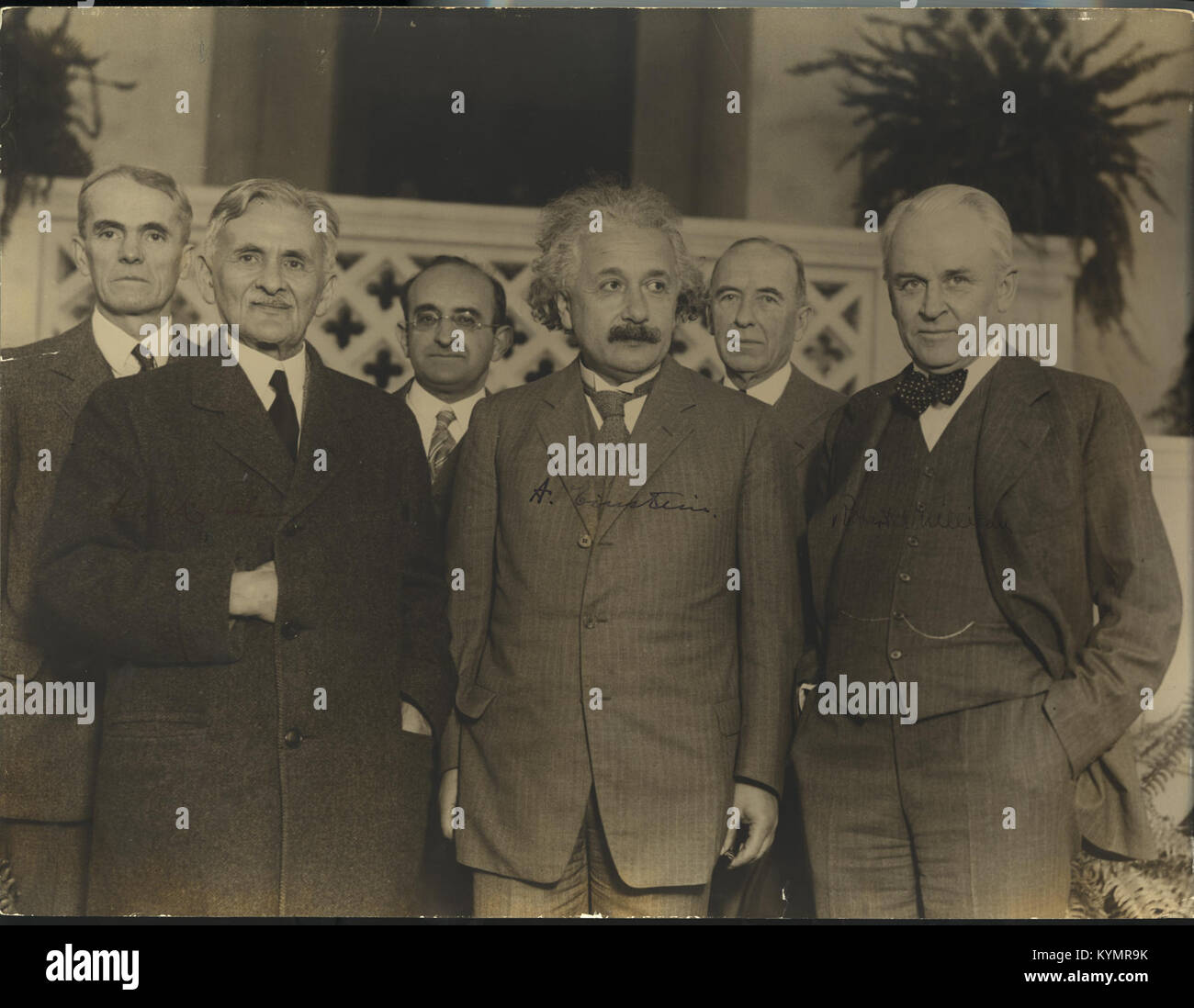 Portrait von Albert Einstein und Andere (1879-1955), Physiker 2575987184 o Stockfoto