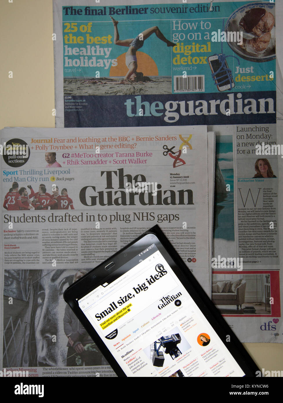 'Guardian' Zeitung wechselt von Berliner in tabloid Format, London: drei Generationen von Editionen gezeigt - Endrunde Berliner, erste Tabloid und online Stockfoto