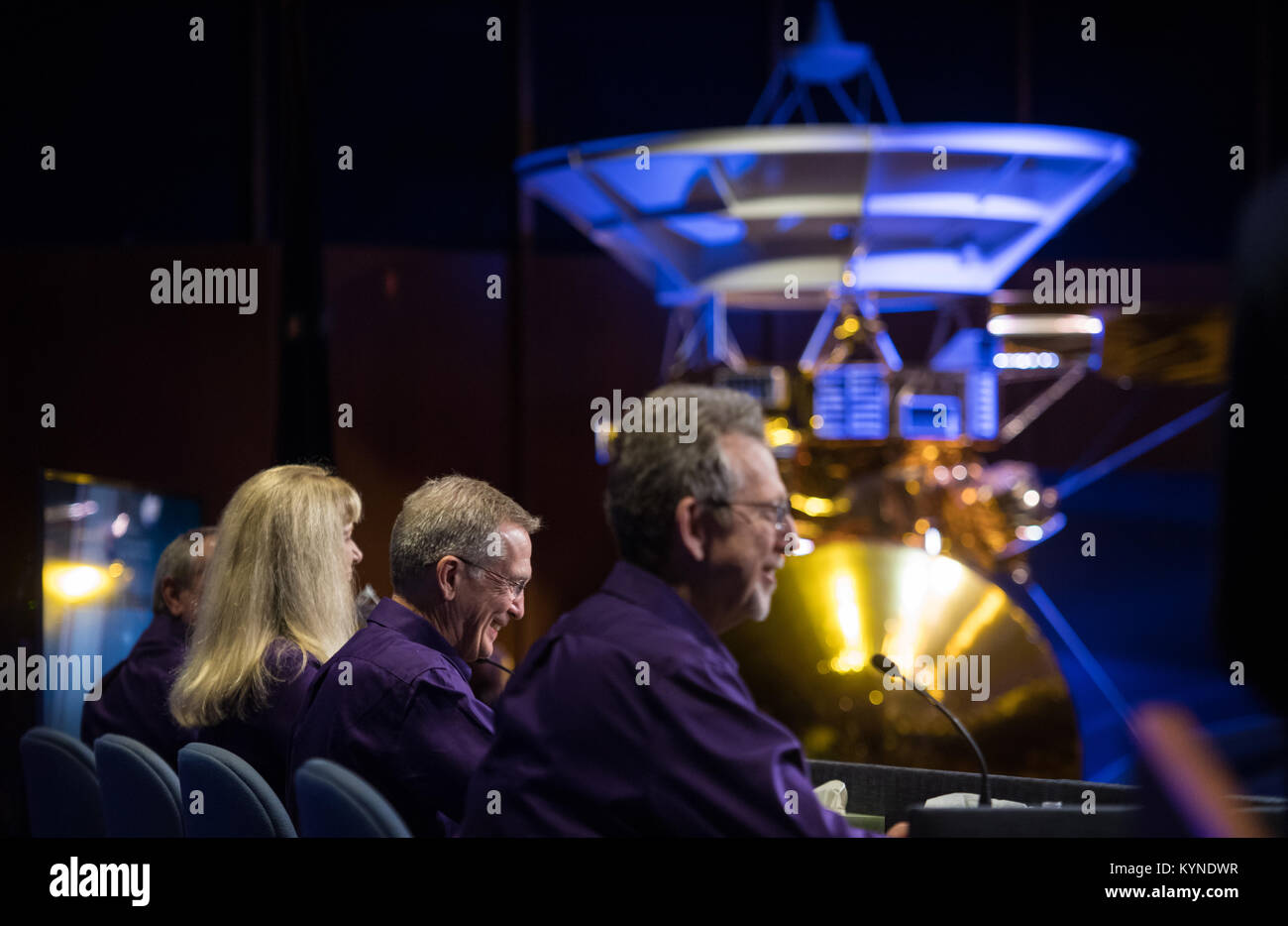 Im Jet Propulsion Laboratory der NASA sprach Cassini-Programmmanager Earl Maize über die Mission des Raumschiffs und den geplanten Einsturz in den Saturn am 15. September 2017. Stockfoto