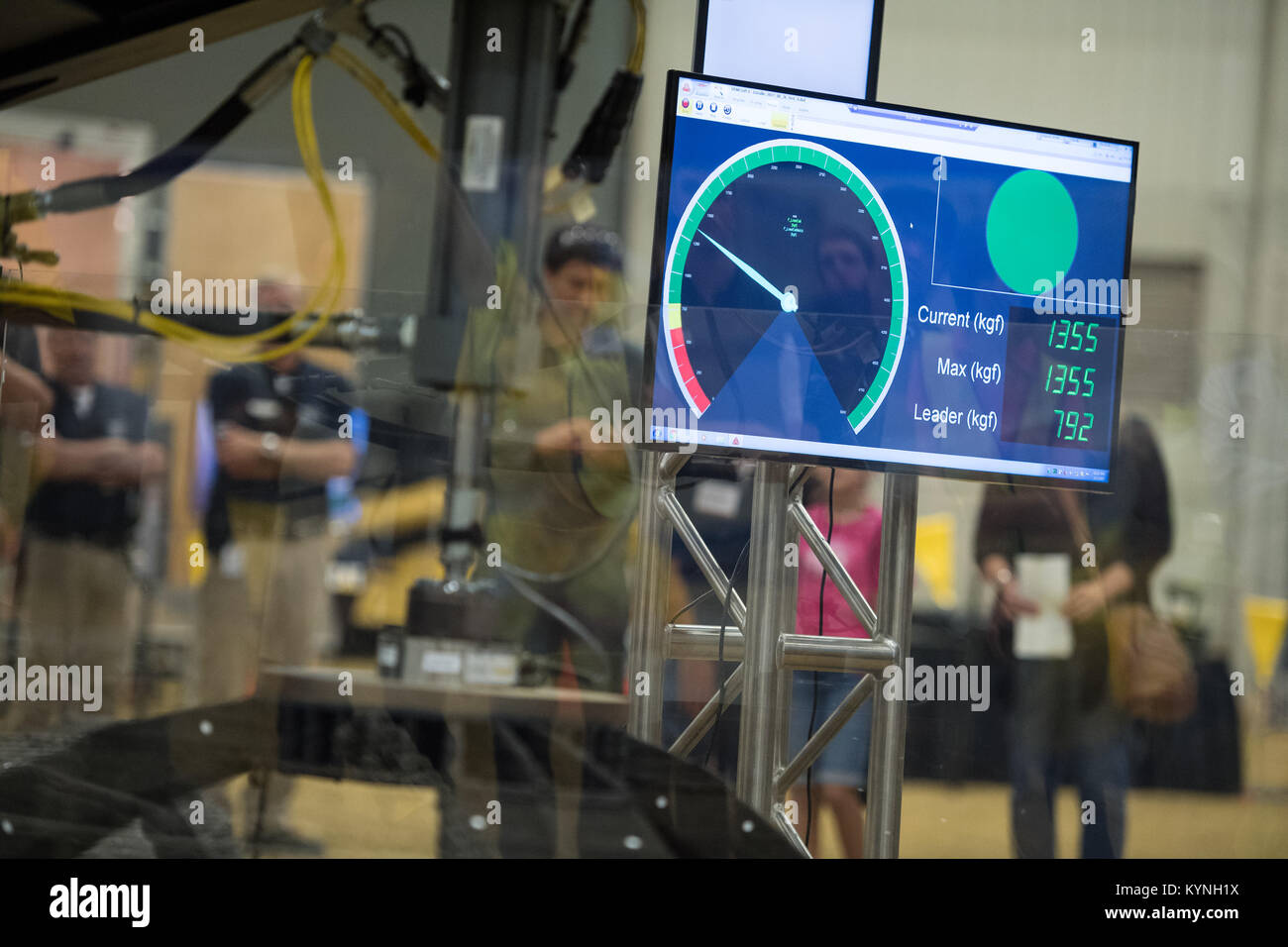 Die 3D-gedruckte Kuppelstruktur von Foster+Partners und Branch Technology wird am 26. August 2017 im Edwards Center von Caterpillar im Rahmen der 3D-gedruckten Habitat Challenge der NASA im Rahmen der Raumfahrt getestet. Stockfoto