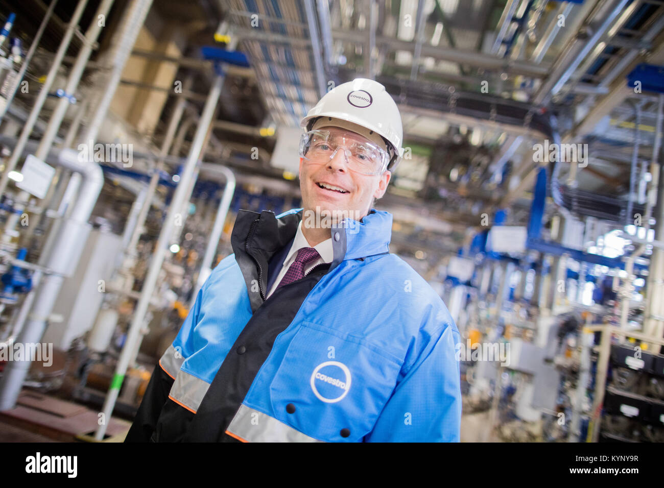 Markus Steilemann, der designierte CEO Covestro AG, steht im Chempark Dorfmargen in Köln, Deutschland, 14. Januar 2018. Foto: Rolf Vennenbernd/dpa Stockfoto
